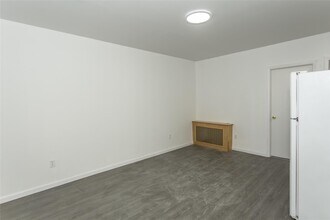 90-40 Corona Ave. in Queens, NY - Building Photo - Building Photo
