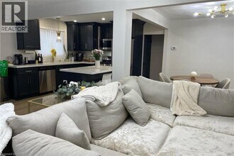 564 Waterloo St in Hamilton, ON - Building Photo - Building Photo