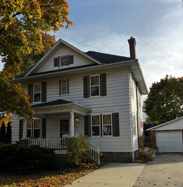 135 Maria St in Sarnia, ON - Building Photo