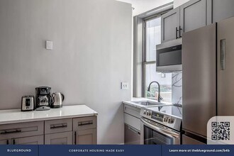 75 Kenmare St in New York, NY - Foto de edificio - Building Photo
