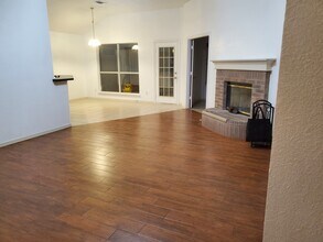 6812 Cold Water Canyon Rd in Fort Worth, TX - Building Photo - Building Photo