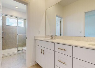 1342 Flatwood St in St. Cloud, FL - Building Photo - Building Photo