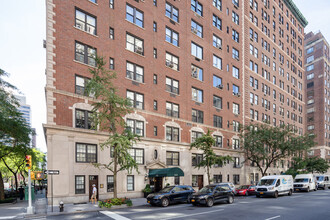 1111 Park Ave in New York, NY - Building Photo - Building Photo