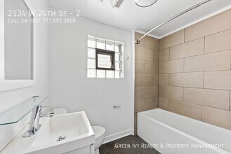 2134 W 24th St in Chicago, IL - Building Photo - Building Photo