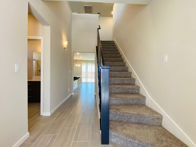 3335 Las Rosas Ave in Clovis, CA - Building Photo - Building Photo