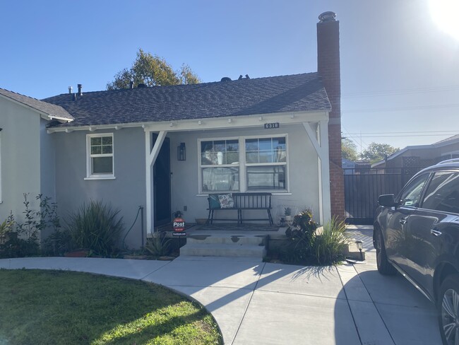 6318 Ben Ave, Unit Single Family Residence in North Hollywood, CA - Building Photo - Building Photo