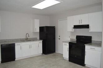 9731 Misty Plain Dr in San Antonio, TX - Building Photo - Building Photo