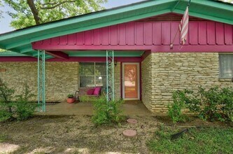 11403 Indianhead Dr in Austin, TX - Building Photo - Building Photo