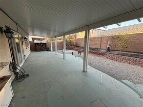2120 Royal Antilles Ct in North Las Vegas, NV - Building Photo - Building Photo