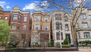 915 W Newport Ave in Chicago, IL - Building Photo - Building Photo