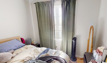 4 Bishop Allen Dr, Unit 2 in Cambridge, MA - Building Photo - Building Photo