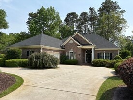 165 Greenbriar Ave in Pawleys Island, SC - Building Photo