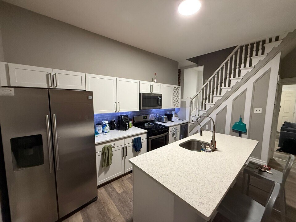 1616 Roland St in Pittsburgh, PA - Building Photo
