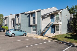 Viridian Edge at the Park in Colorado Springs, CO - Foto de edificio - Building Photo