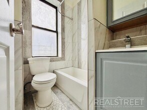 Large 2 bedroom on a Picturesque Tree-Line in Brooklyn, NY - Building Photo - Building Photo