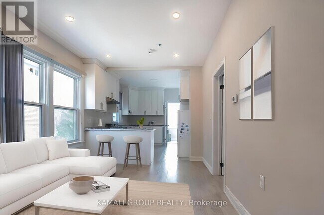 4554 Third Ave in Niagara Falls, ON - Building Photo - Building Photo