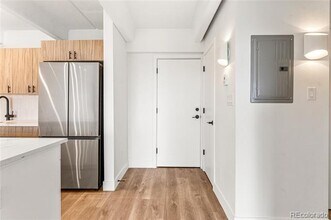 1177 York St-Unit -204 in Denver, CO - Building Photo - Building Photo