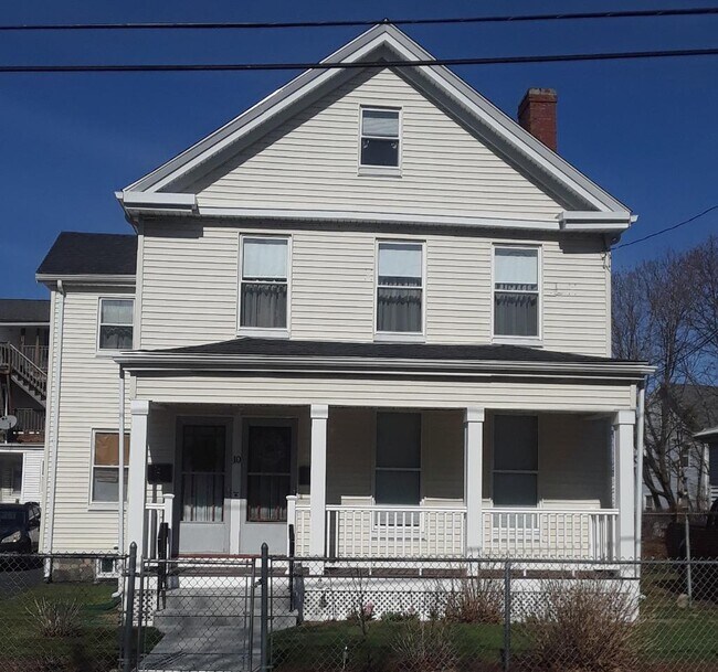 10 Gay St in Quincy, MA - Building Photo - Building Photo