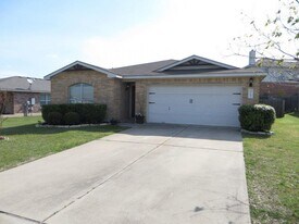 918 W South St in Leander, TX - Building Photo