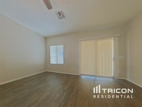 42 N 193rd Ave in Buckeye, AZ - Foto de edificio - Building Photo
