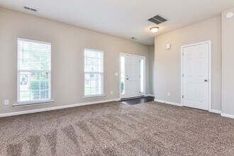 825 Tannerwell Ave in Wake Forest, NC - Building Photo - Building Photo