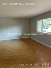 2327 Pleasant Hill Rd-Unit -2 in Pleasant Hill, CA - Foto de edificio - Building Photo
