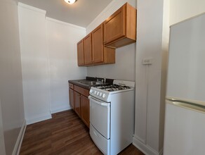 5425 N Kenmore Ave, Unit 5417-608 in Chicago, IL - Building Photo - Building Photo