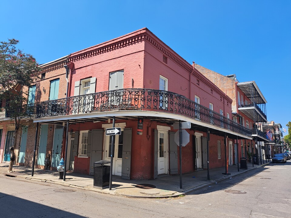 945 Chartres St, Unit 945 in New Orleans, LA - Foto de edificio