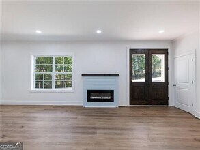 2438 Shadburn Ferry Dr in Buford, GA - Building Photo - Building Photo