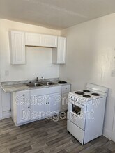 3893 W 23rd St in Cleveland, OH - Building Photo - Building Photo