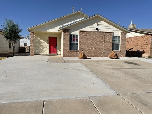 12353 Tierra Alaska Ave