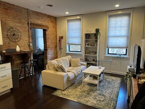 200 Bridge St in Phoenixville, PA - Building Photo - Building Photo