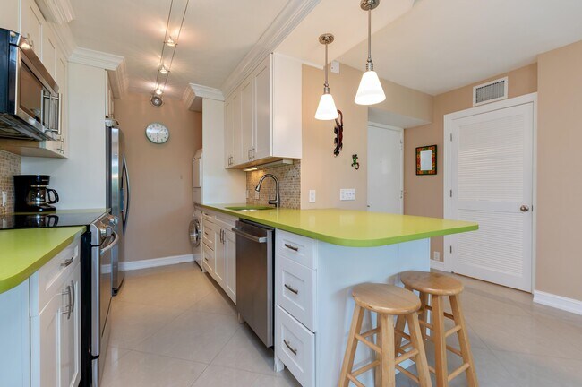 1112 Ocean Terrace in Delray Beach, FL - Building Photo - Building Photo