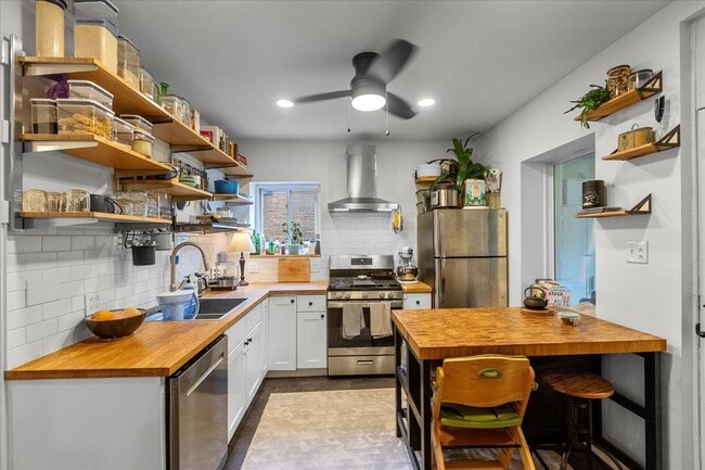 property at 2447 N Kildare Ave