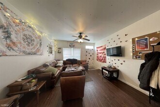 1715 Arlington St in Philadelphia, PA - Building Photo - Building Photo