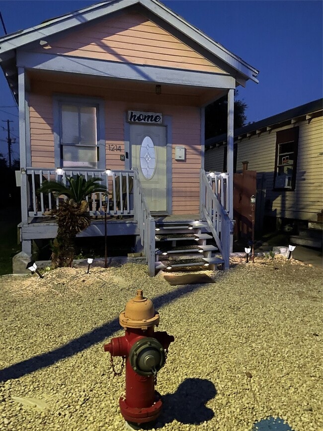 property at 1214 42nd St