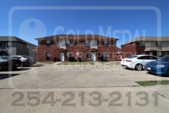 1106 Leslie Cir