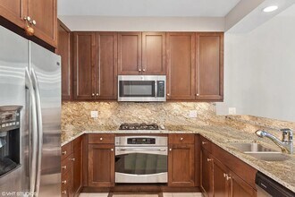 600 N Lake Shore Dr, Unit 3610 in Chicago, IL - Building Photo - Building Photo