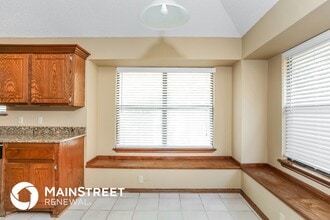 11233 Cimarron Dr in Oklahoma City, OK - Building Photo - Building Photo