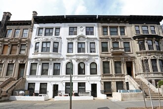 294 Convent Avenue in New York, NY - Building Photo - Building Photo