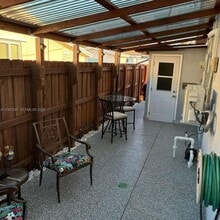 6720 Charleston St in Hollywood, FL - Building Photo - Building Photo