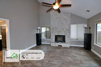 1232 Hawthorne Ave in Redding, CA - Building Photo - Building Photo