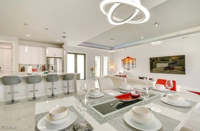 117 SE 4th St in Cape Coral, FL - Building Photo - Building Photo