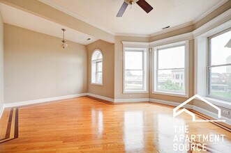 4734 S Prairie Ave, Unit 3 in Chicago, IL - Building Photo - Building Photo