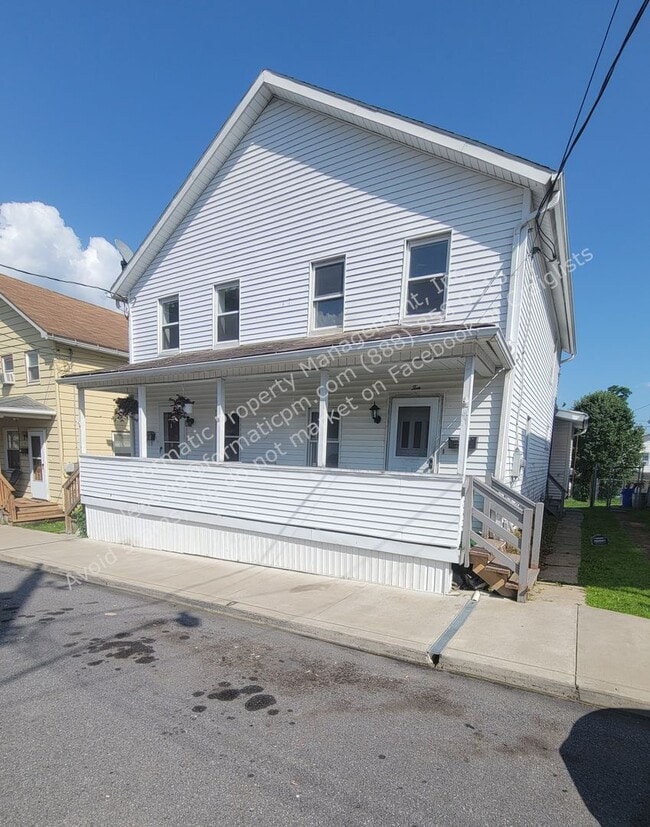 property at 10 Pugh St
