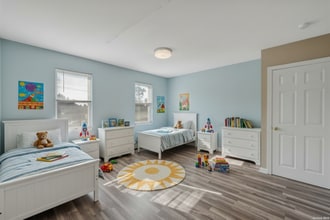 79 Brook St in Bay Shore, NY - Building Photo - Building Photo