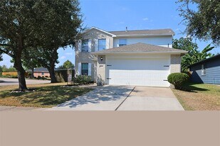 13518 Sherman Oaks Dr in Houston, TX - Building Photo