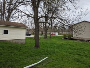 1029 6th Ave in Iowa City, IA - Building Photo - Building Photo