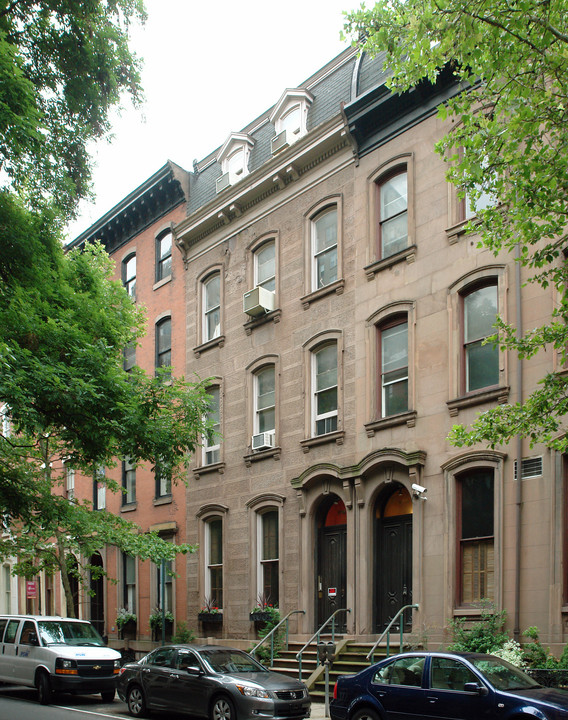 1916 Spruce St in Philadelphia, PA - Foto de edificio