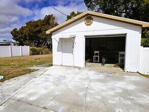 6819 Hammock Rd in Port Richey, FL - Building Photo - Building Photo